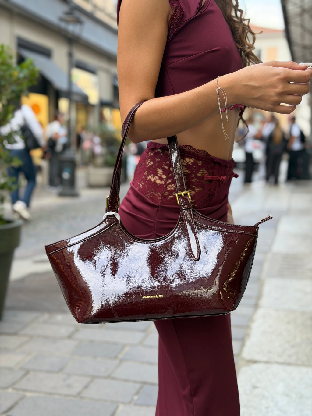 Borsa Kira